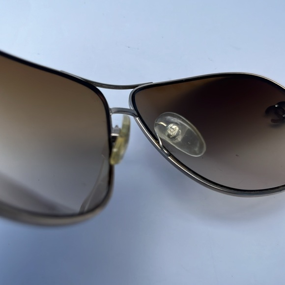 Authentic Vintage Chanel Gold Frame Sunglasses ~ 4132 - Picture 7 of 16